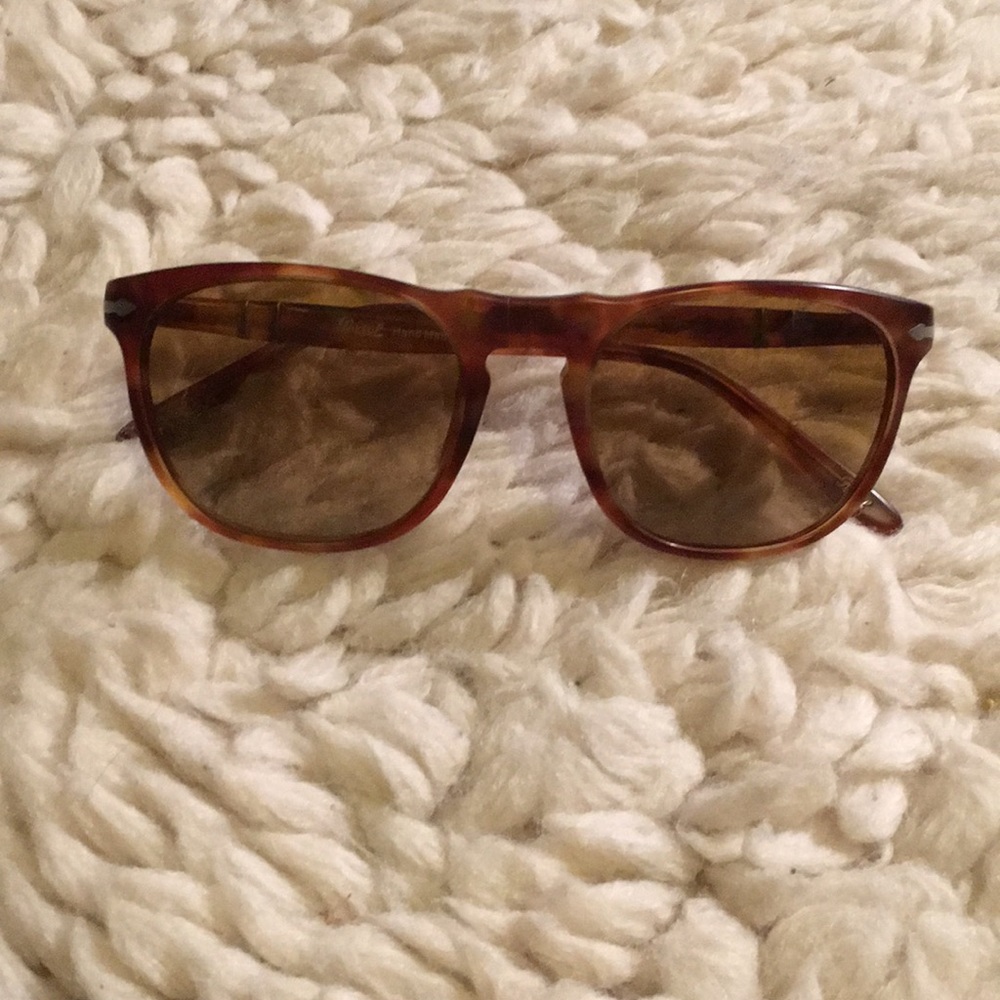 *sale* Unisex tortoise shell Persol sunglasses